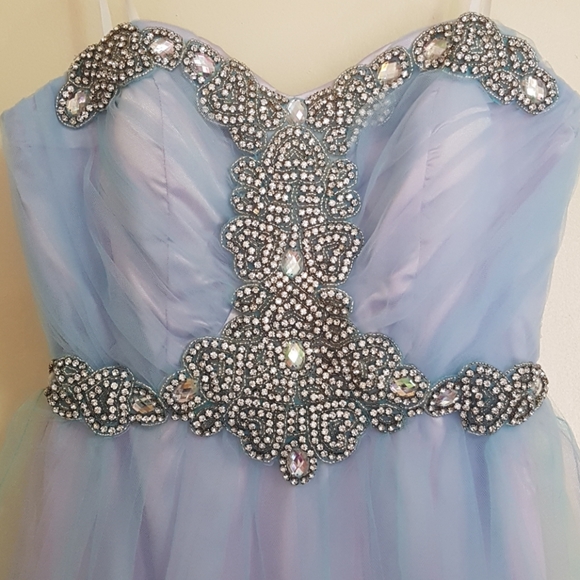 Prom/brides maid/princess/home coming dress - Picture 2 of 4